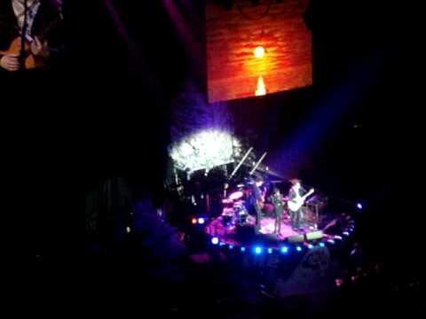 HQ Broken Strings - James Morrison and Keisha from the Sugababes, Live at Capital Jingle Bell Ball