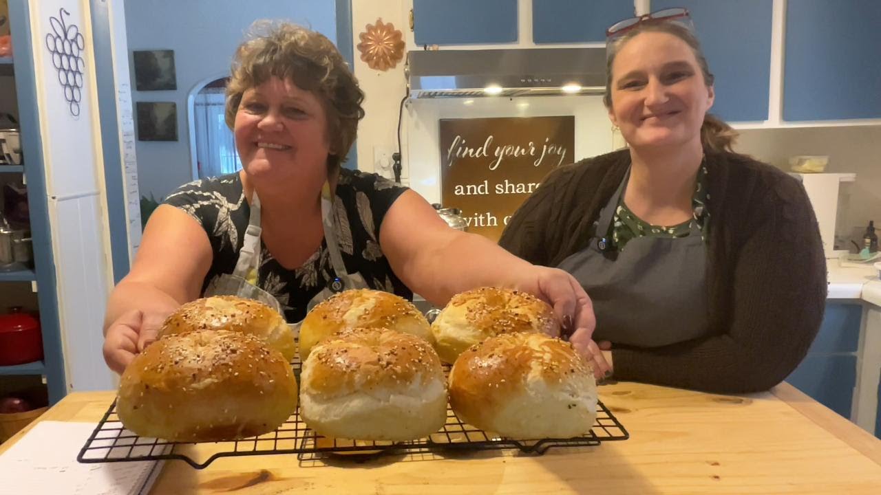 Homemade Bagels for Pennies | A Bagel Baking Tutorial