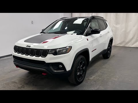 2023 Jeep Compass Trailhawk 4x4 in White for sale at Davis GMC Buick Lethbridge in Lethbridge, AB
