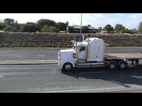 roadtrains at moree 2023 no3