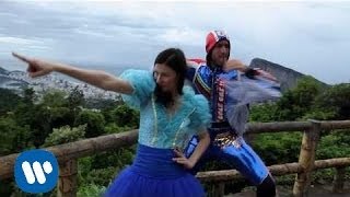 Delafe y las flores azules - Río por no llorar (Videoclip oficial)