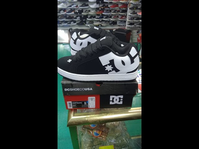 Vídeo relacionado con DC Shoes Court Graffik - Zapatos de Piel Para Hombre Zapatillas para Hombre, Negro Y Blanco 001, 44.5 EU
