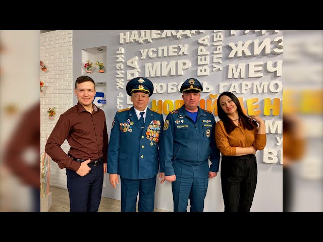 Гости программы: бравые офицеры Александр Кудрявцев и Роман Подхолзин