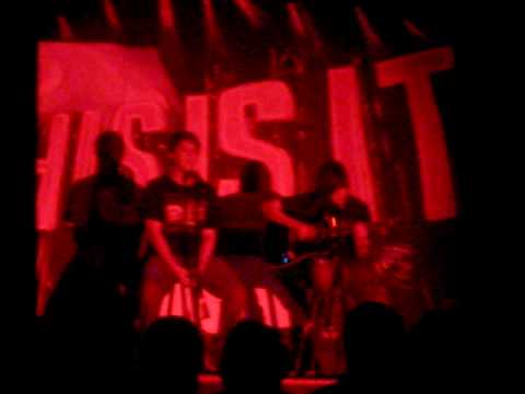 Hunter singing "Yuri the only one for me" by the Leetstreetboys