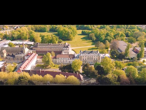 Notre-Dame International High School Paris, an international school in Paris
