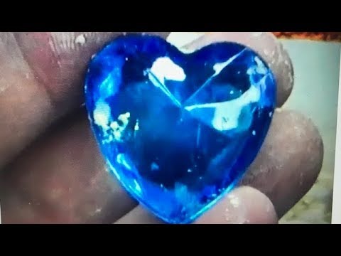 DIGGING FOR THE REAL HEART OF THE OCEAN!! Video