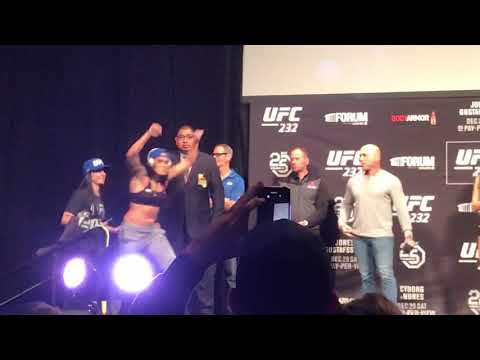 Cyborg vs Amanda Nunes weigh in