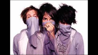 IS TROPICAL - I THINK WE'RE ALONE