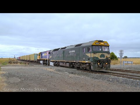 7902V Mildura Container Train At Buchter Road Railway Crossing, Gheringhap (17/1/2023) - PoathTV