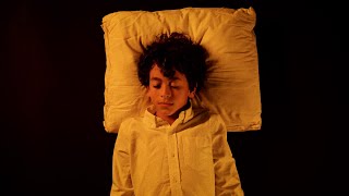 Download lagu Llunr - wake up. mp3