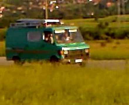 Aleksinac - raspevani ciganski kombi