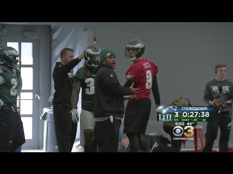 Eagles RB Coach Duce Staley's Special Bond With Team