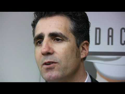 Firma convenio con El Corte Ingles.