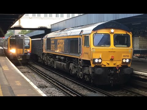 GBRF 66705 Hauling JNA Box Wagons (Empties) Through Southampton Central On 4Y19 Mountfield 5/8/21