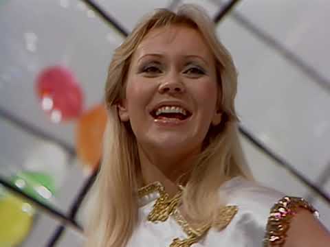Videoclip de The Name Of The Game (Live) — ABBA