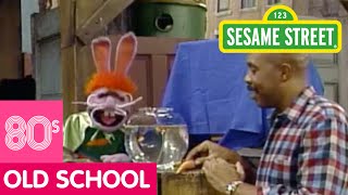 Sesame Street: Captain Vegetable Looks for Superheroes