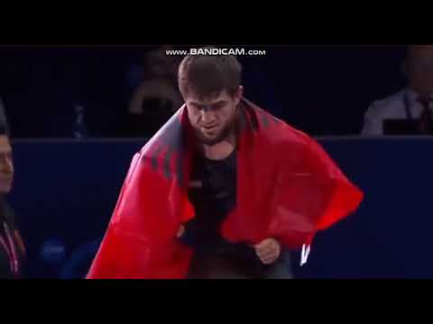 Abakarov fiton medalje të artë për Shqipërinë në Botërorin e Mundjes