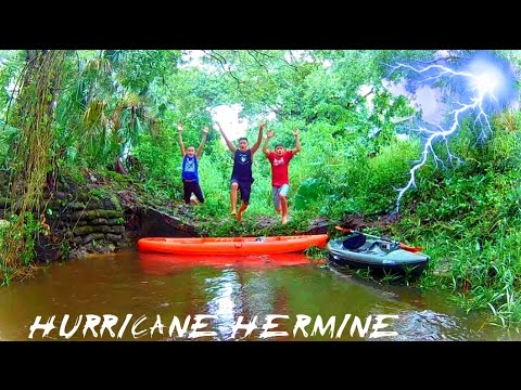 KAYAKING IN A HURRICANE!!