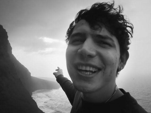 Erocaddeo aus Italien mit 'Lontano Da Casa' (jetzt ansehen!) | Pop!