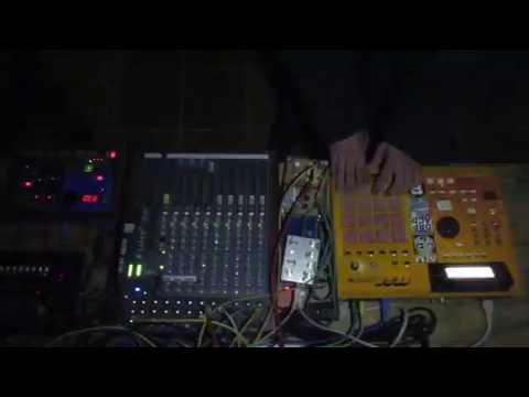 Claudio Hesed / / / Analog Tecne Model