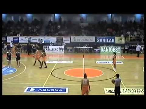 LF 13-14. Zamora 62 - UPV 69. (15.02.2014) Miriam Forasté #15 Negro (20pt, 7reb, +24val)