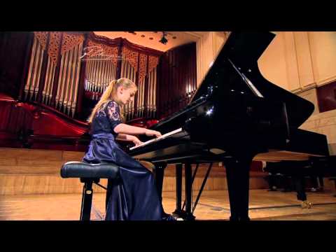 Natalie Schwamová – Etude in C major Op. 10 No. 1 (first stage)