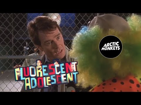 Arctic Monkeys Fluorescent Adolescent | Cover Español (Spanish Version) Video