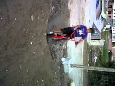 Manu. Skatepark bueu