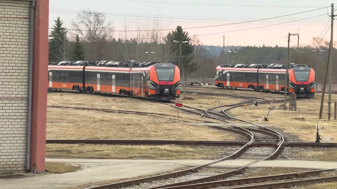 Рамы тепловозов C30-7Ai и электропоезда 21Ev / C30-7Ai loco frames and 21Ev EMU's