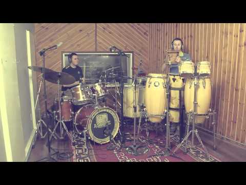 Márcio Kbecinha e Candido Júnior - Bateria e Percussão ( Vaneirão do Civéio )