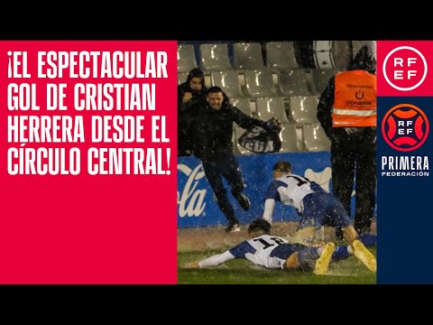 ¡El espectacular gol de Cristian Herrera desde el círculo central!