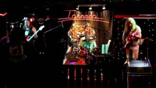 Tornado - Ridin´ Ridin´