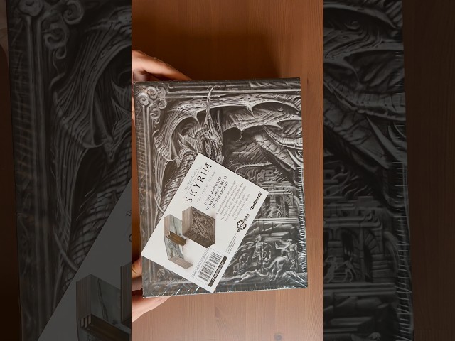 Vídeo relacionado con ELDER SCROLLS V SKYRIM BOX SET: Volumes I, II & III (Box Set)