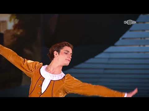 Dmitriy Uksusnikov. Variation from Peasant Pas-de-Deux from "Giselle".