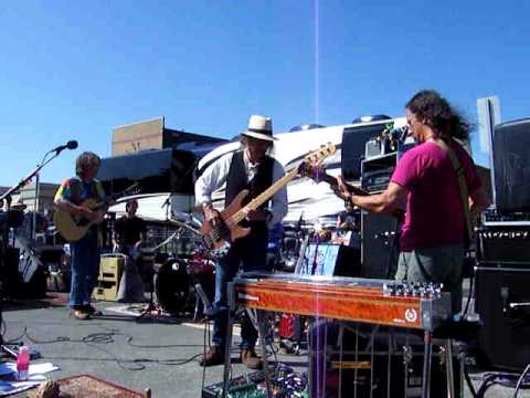 MoonAlice - Pete Sears jam and Barry Sless solo - Arcata Plaza - 8-9-09