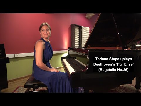 Tatiana Stupak plays Beethoven's 'Fűr Elise'