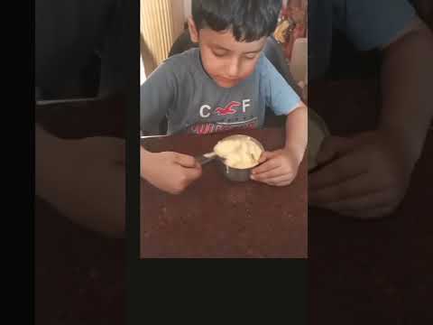 na bolkar namish ne khai #icecream #lover