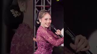 Download lagu Ninggal Katresnan - Silvy Kumalasari mp3