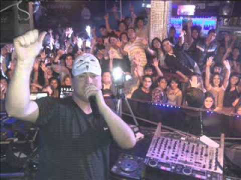 EMUS DJ FT FAKU DJ - ELLA TIENE NOVIO (VEINTE14)