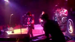 Zak (blueskyreality) playing keys on 