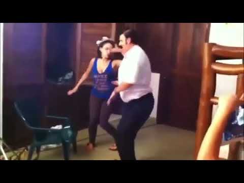 Pablo Escobar bailando la chica 10