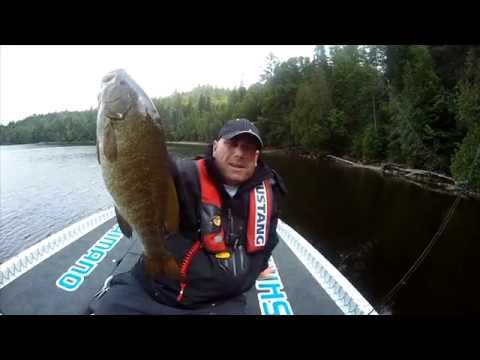 What Not to do When Landing Big Bass - Dave Mercers's Facts of Fishing THE SHOW Video