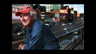 Mel Tillis "She's Been Doing That For Years" (1982)