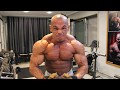 MONSTRO The shreded freak bodybuilder from Portugal 🇵🇹