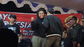 Download lagu Iing kurnia medley panganten anyar tong hareup teing. Memeriahkan HUT RI KE 74 DI KARANG TARUNA UNIT mp3