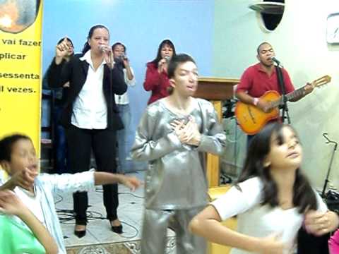 Quadrangular Vera Cruz....B.H...M.G...22-05-2011 - louvor -