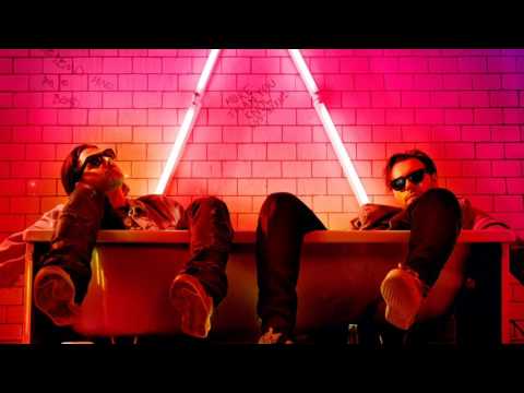 Axwell Ʌ Ingrosso - Renegade (Original Mix)