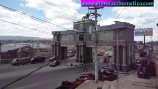preview picture of video 'Quetzaltenango, Guatemala la rotonda monumento a la marimba xela'
