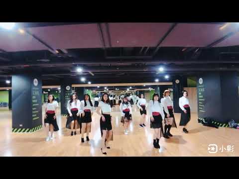 Ella Cover Dance IZ One-Violeta