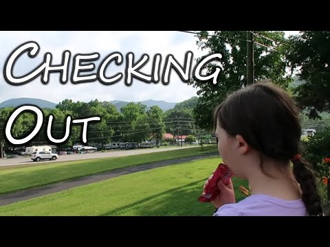 Checking Out + Lunch & Boba Coffee l Smoky Mountain Cabin Vacation l Summer 2020